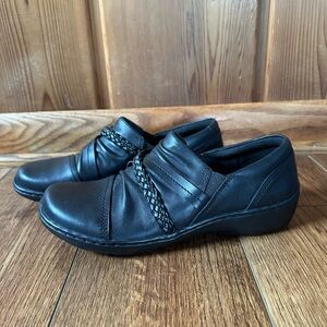 Clarks Cora Braid Black Leather Comfort Slip-On Shoes Womens Size 7